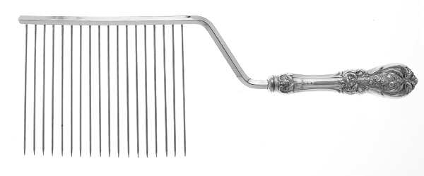 Francis I (Sterling, "Reed & Barton") Cake Breaker with Silverplate Prongs