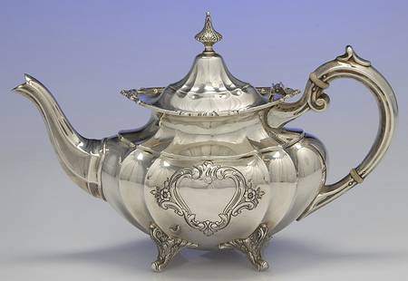Hampton Court Shield (Strlg, Hlwr) Teapot