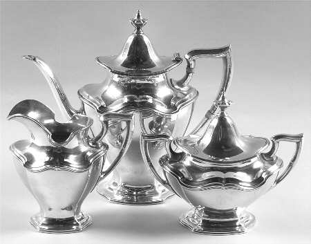 Hepplewhite-Plain (Sterling, 1907, Hollowware) 3-Piece Coffee Set with Coffee Pot