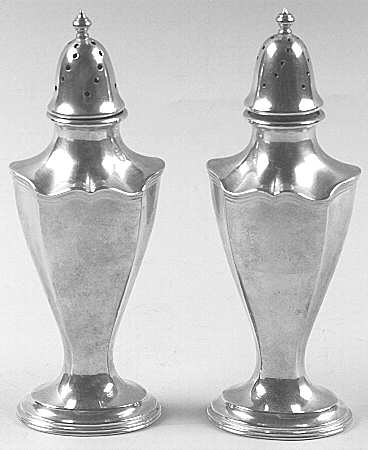 Hepplewhite-Plain (Sterling, 1907, Hollowware) Salt and Pepper Set