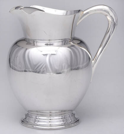 Mayflower (Silverplate, Hollowware) Plated Water Pitcher with Ice Lip