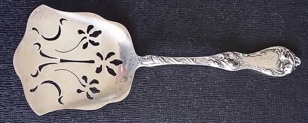 Les Cinq Fleurs (Sterling, 1900, No Monos) Solid Flat Sardine Server