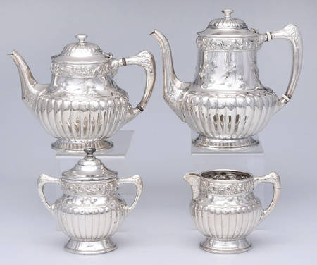 3224 (Silverplate, Hollowware) (4 Piece) Silverplate Tea Set