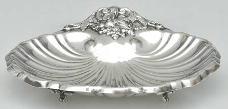 Francis I (Sterling, Hollowware, Reed&Barton, Dates) 6" Shell Shape Bon Bon