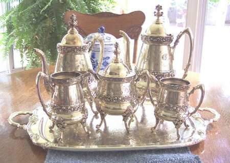 2764 (Silverplate, Hollowware) 5-Piece Silverplate Tea Set (with Tray)