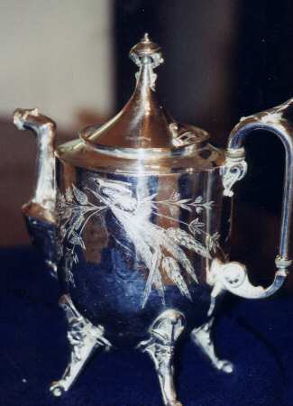 2576 (Silverplate, Hollowware) Teapot