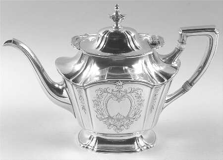 Jacobean-Engraved (Sterling, #680E, Hollowware) Teapot