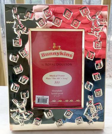 Bunnykins (Silverplate, Hollowware) Frame-Holds 3" X 5"