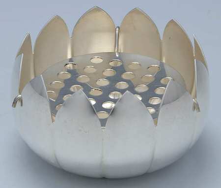 Water Lily (Silverplate, Hollowware) Small Centerpiece with Frog