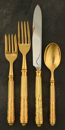 Amalfi (Gold Electroplate) 32 Piece Estate Set