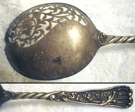 25 (Sterling) Large Sugar Sifter
