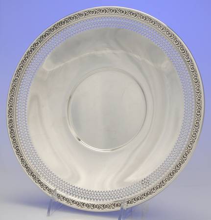 1702 (Silverplate, Hollowware) Silverplate Sandwich Plate