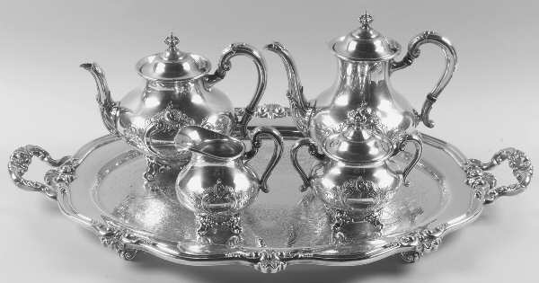 Regent-Chased (5600C2, Silverplate, Hollowware) 5-Piece Silverplate Tea Set (with Tray)
