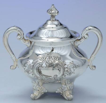 Regent-Chased (5600C3, Silverplate, Hollowware) Sugar Bowl & Lid