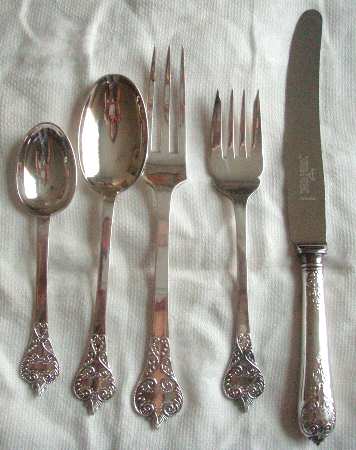 William & Mary (Silverplate) Teaspoon