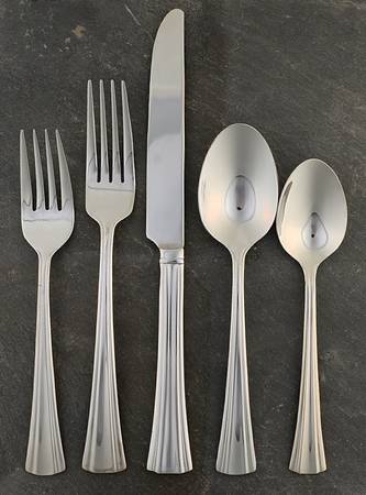 Brookshire (Stainless) 5 Piece Place Setting