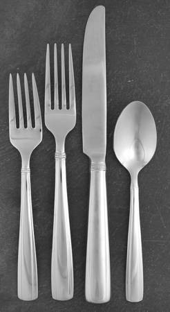 Andover Pearl (Stainless) 4 Piece Place Setting