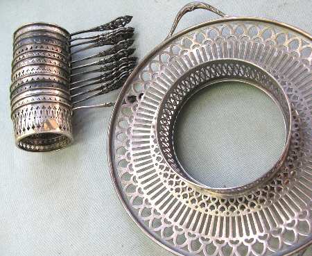 E58 (Sterling, Hollowware) Ramekin Holder No Liner