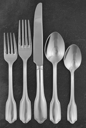 Regent Scroll (Stainless) 40 Piece Estate Set