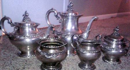 Staffordshire (Silverplate, Hollowware) 5-Piece Plated Tea Set (with Waste)