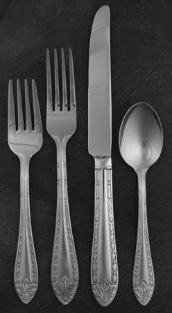 Marie Antoinette (Stainless) 4 Piece Place Setting