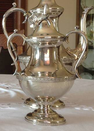 RXM7 (Silverplate, Hollowware) Sugar Bowl & Lid