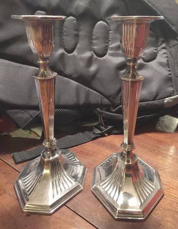 852 (Silverplate, Hollowware) Pair of 8" Candlesticks