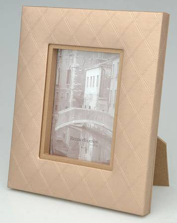 Picture Frames Frame-Holds 5" X 7" Picture