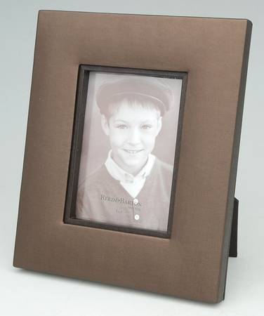 Picture Frames Frame-Holds 5" X 7" Picture