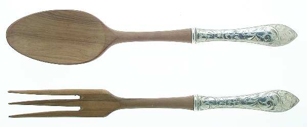 Lorraine (Sterling, 1935, All Over Engraved) Wooden Bowl 2-Piece Salad Set
