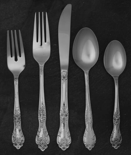 Love Joy (Stainless) 5 Piece Place Setting