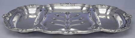 Silverplate Hollowware 18" 3 Pt Meat Platter with Well