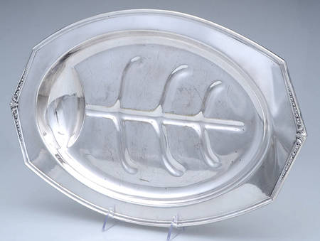 Silverplate Hollowware 16" 4 Toed Meat Platter with Well
