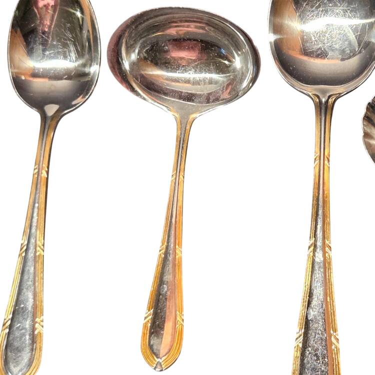 SBB2 (Stainless, Gold Accents) Solid Gravy Ladle