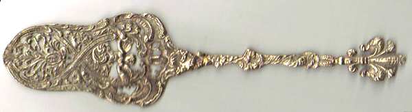 S7S1(Silverplate) Solid Pierced Pie Server