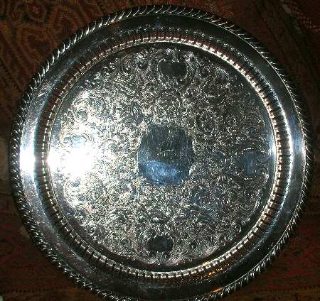 27-270 (Silverplate, Hollowware) Medium Round Silverplate Tray