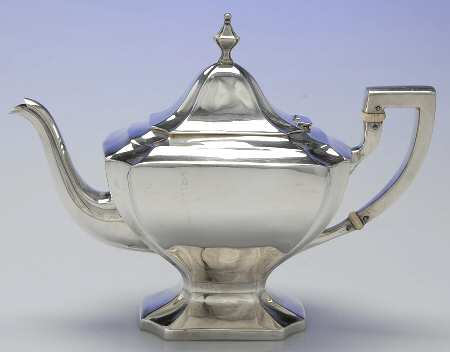 0712 (Sterling, Hollowware) Teapot