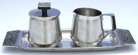 Velvet (Stainless, Hollowware) Creamer, Sugar & Lid with Tray Set
