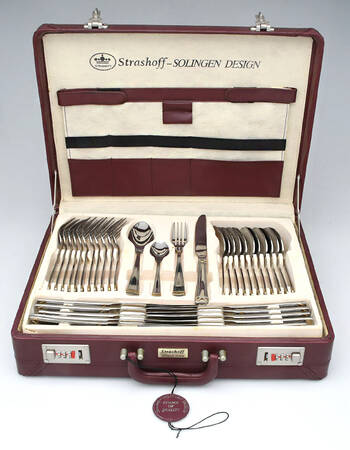 S231 (Stainless) 72 Piece Set (Includes Case)