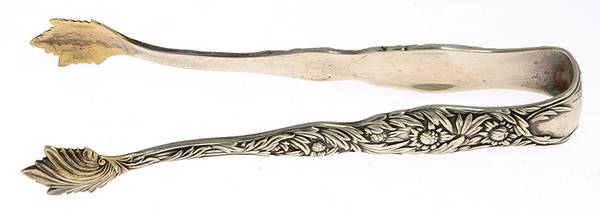 Chrysanthemum (Sterling, 1880) Sugar Tongs Small with Shell Tips