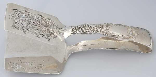 Chrysanthemum (Sterling, 1880) Solid Piece Aspragus Tongs
