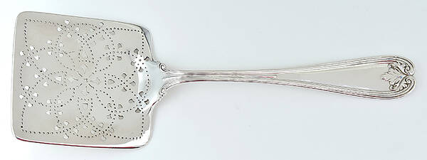 Colonial (Sterling, 1895) Solid Pierced Waffle Server