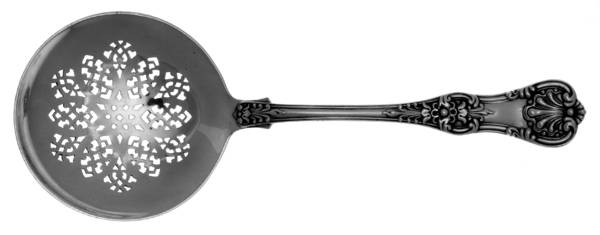 English King (Sterling, 1885, No Monograms) Large Pierced Pea Serving Spoon