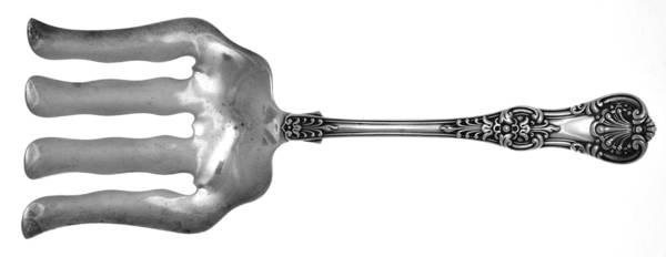 English King (Sterling, 1885, No Monograms) Large Solid Asparagus Serving Fork