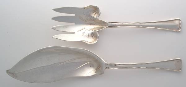Lap-Over-Edge (Sterling, 1880) 2 Piece Large Solid Fish Serving Set