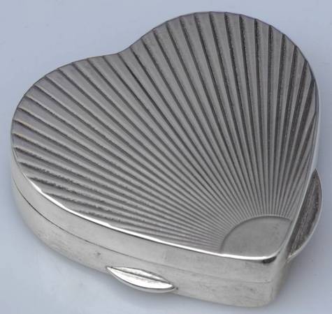 Sterling Hollowware 1" Heart Pill Box with Hinged Lid