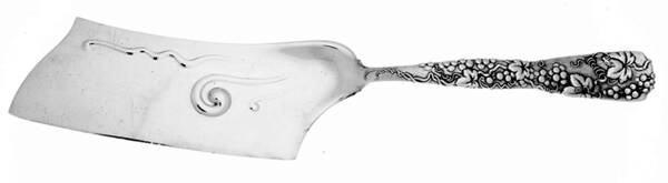 Vine-Multi Motif (Sterling, 1872) Ice Cream Hatchet Solid Piece