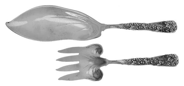 Vine-Multi Motif (Sterling, 1872) 2 Piece Large Solid Fish Serving Set