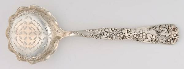 Vine-Multi Motif (Sterling, 1872) Large Oversize Sugar Sifter