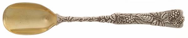 Vine-Multi Motif (Sterling, 1872) Solid Cheese Scoop